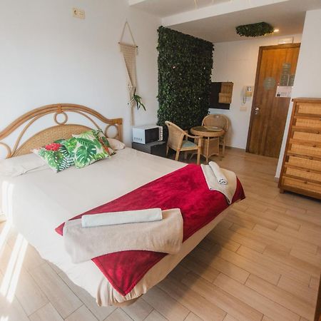 Banana Beach Patacona Rooms Алборая Екстериор снимка