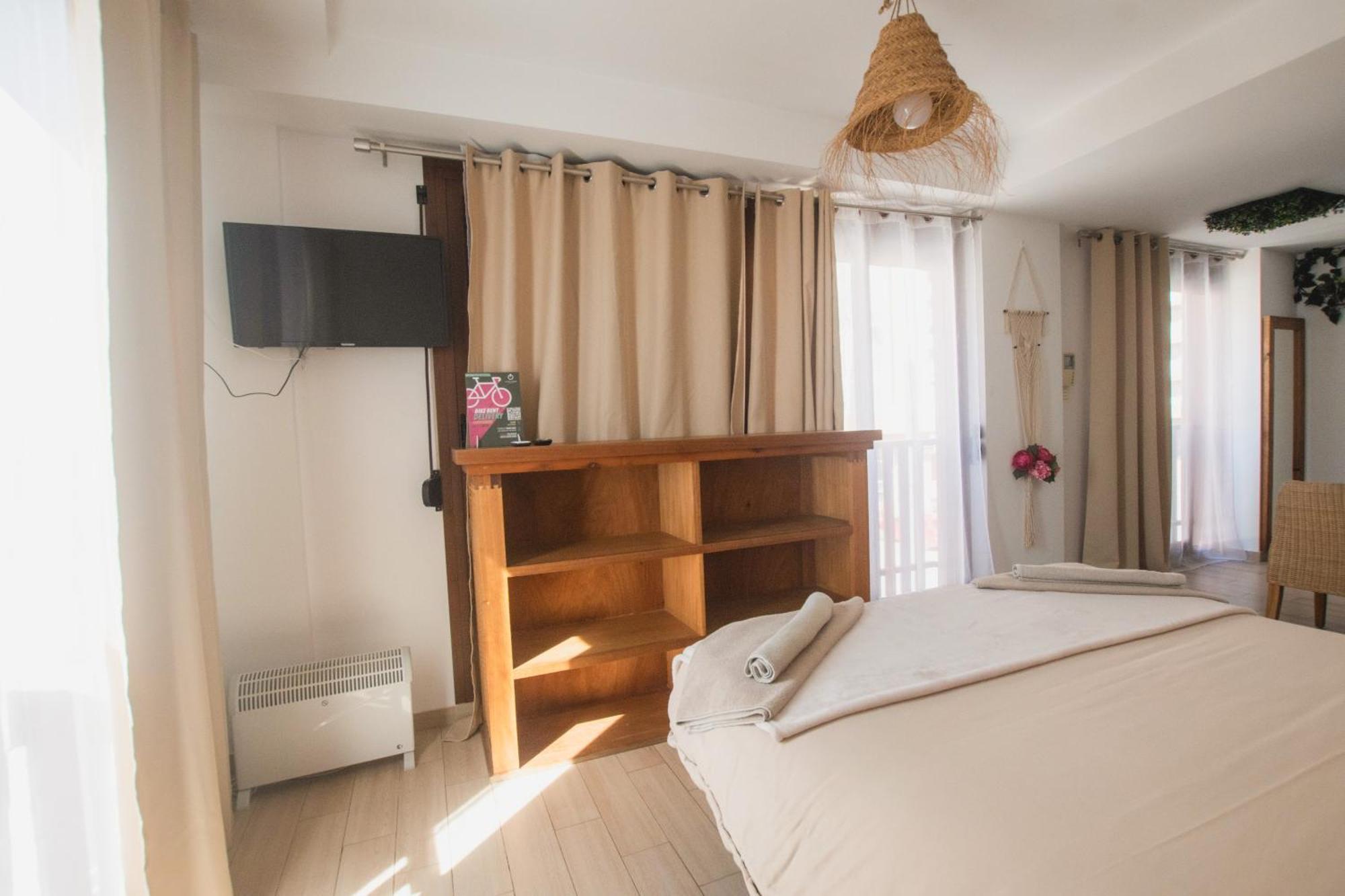 Banana Beach Patacona Rooms Алборая Екстериор снимка